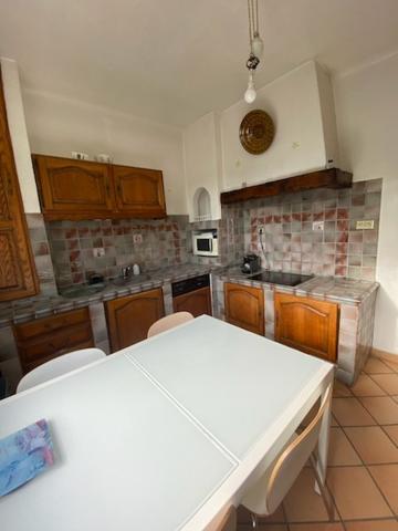 Laure (13180) Maison individuelle de construction traditionnelle