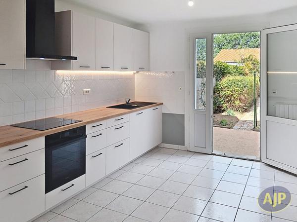 Maison à louer Cholet : 4 pièces, 96m² avec 3 chambre(s) à 980€ - AJP Immobilier Cholet