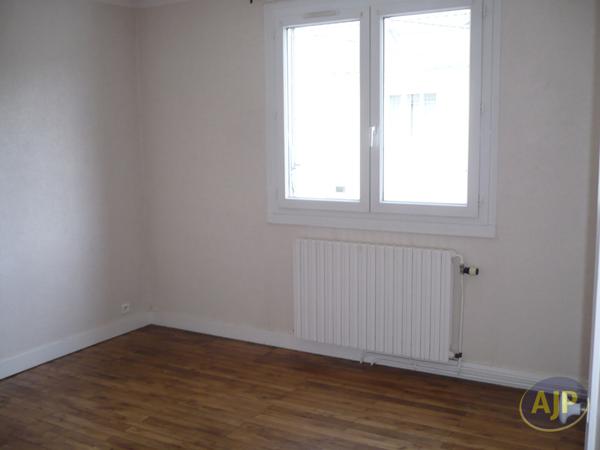 Maison à louer Cholet : 4 pièces, 96m² avec 3 chambre(s) à 980€ - AJP Immobilier Cholet