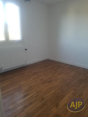 Maison à louer Cholet : 4 pièces, 96m² avec 3 chambre(s) à 980€ - AJP Immobilier Cholet