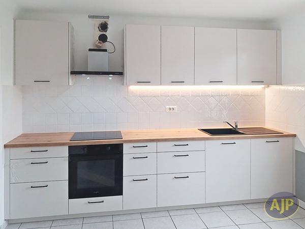 Maison à louer Cholet : 4 pièces, 96m² avec 3 chambre(s) à 980€ - AJP Immobilier Cholet