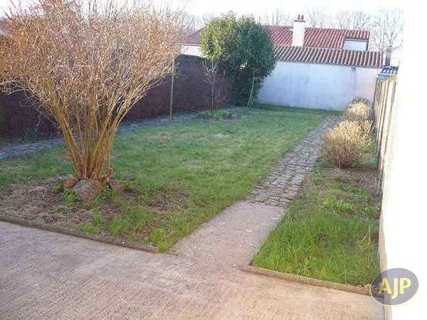 Maison à louer Cholet : 4 pièces, 96m² avec 3 chambre(s) à 980€ - AJP Immobilier Cholet