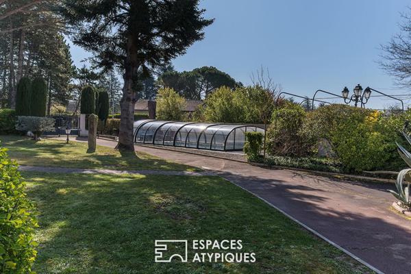 Propriété de caractère avec parc arboré, dépendances et piscine