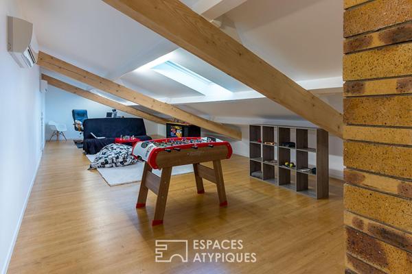 Propriété de caractère avec parc arboré, dépendances et piscine