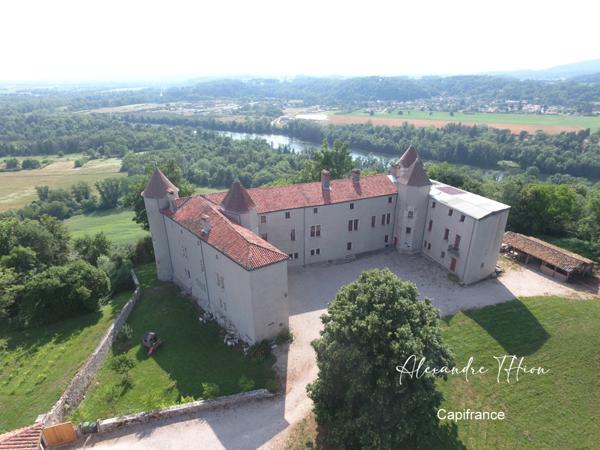 Maison à vendre 23 pièces JUJURIEUX (01)