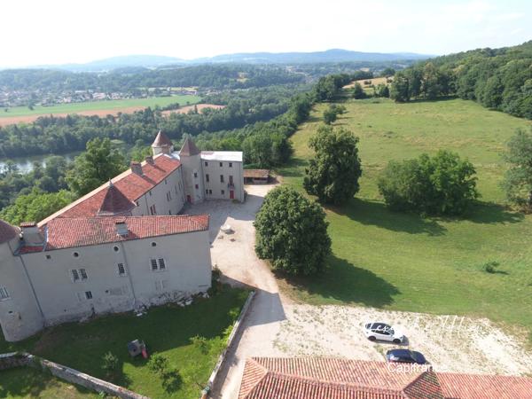 Maison à vendre 23 pièces JUJURIEUX (01)