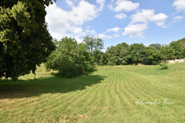 Maison à vendre 23 pièces JUJURIEUX (01)