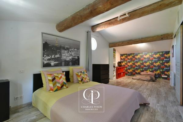 Maison à vendre 7 pièces ROGNES (13)