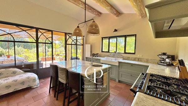 Maison à vendre 7 pièces ROGNES (13)