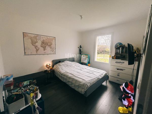 Maison familiale de 3 chambres - 90 m² sur 963 m² de terrain