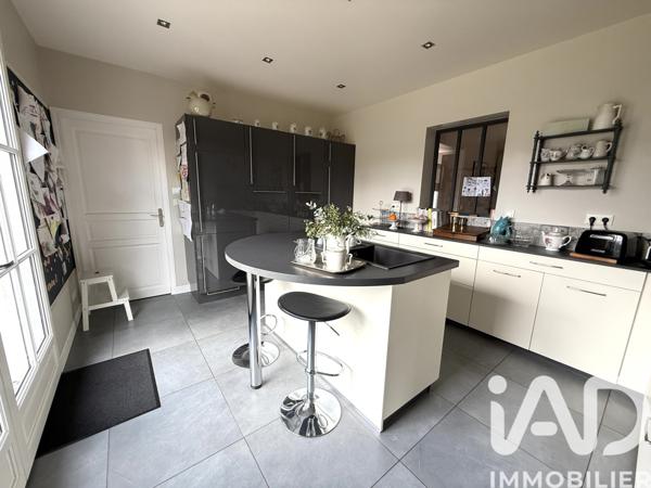 Maison à vendre 7 pièces 200 m² Vieux-Moulin