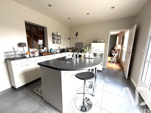 Maison à vendre 7 pièces 200 m² Vieux-Moulin