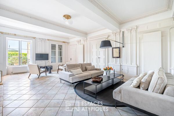 Location Meublée d’Exception : Appartement de Prestige en rez-de-jardin au coeur d’une bâtisse en Pierres Dorées