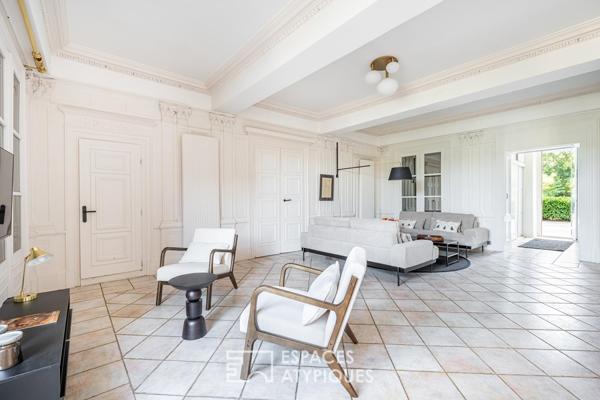 Location Meublée d’Exception : Appartement de Prestige en rez-de-jardin au coeur d’une bâtisse en Pierres Dorées