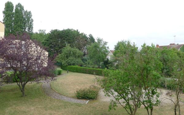 Appartement à louer    1 pièce • 22,67 m2 Fontaine-lès-Dijon