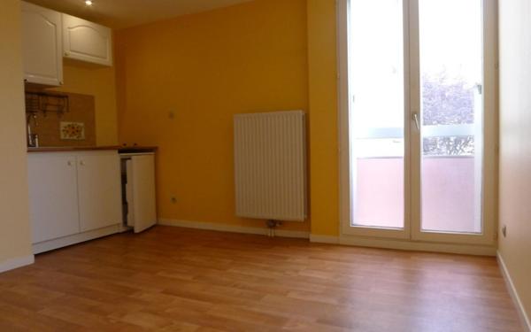 Appartement à louer    1 pièce • 22,67 m2 Fontaine-lès-Dijon