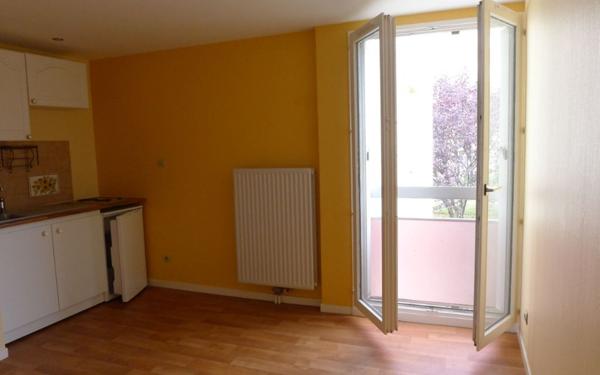 Appartement à louer    1 pièce • 22,67 m2 Fontaine-lès-Dijon