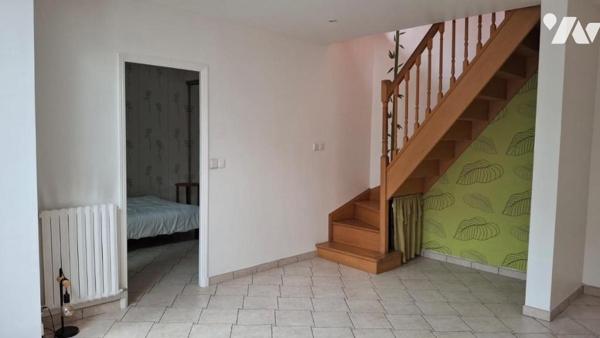 Sur la commune de DRANCY (Seine-Saint-Denis) Maison de 4 pièces principales 