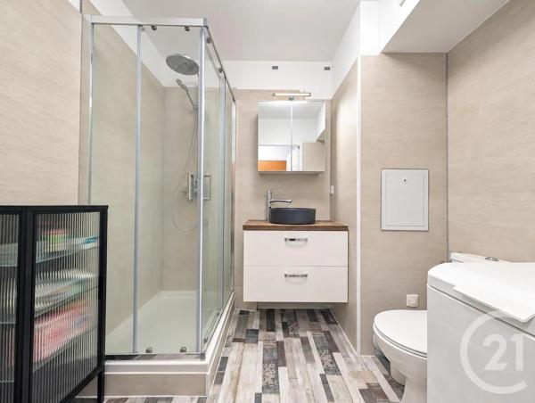 Appartement F1 à vendre  1 pièce - 27,78 m 2   SURESNES  - 92
