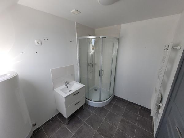 Maison 91m² hab, cuis,s/séjour, 3 ch + cave dépendance / terrain 694m²