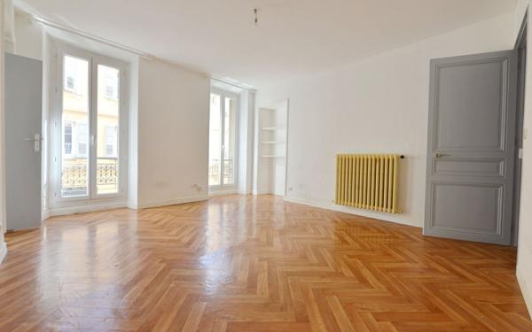 Appartement à vendre    3 pièces • 70,44 m2 Grasse