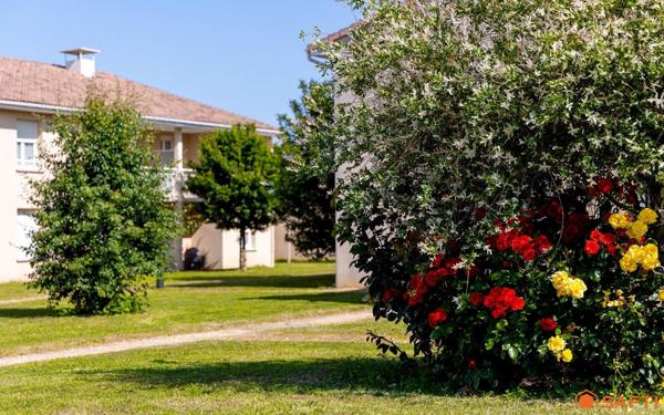 Investissement locatif - 79 appartements avec parkings et extérieur privatif.
