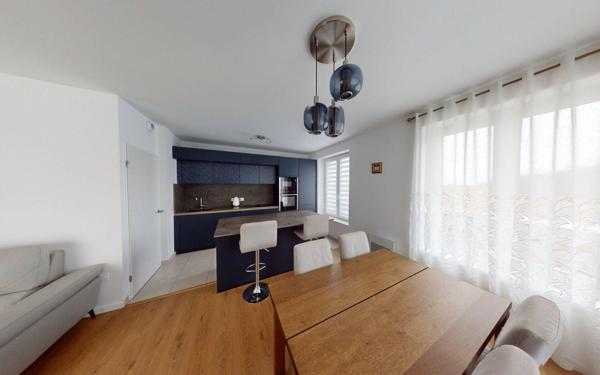 Appartement à vendre    5 pièces • 99,80 m2 Coupvray