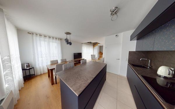 Appartement à vendre    5 pièces • 99,80 m2 Coupvray