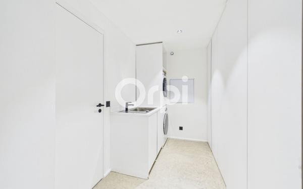 Maison à vendre    4 pièces • 147 m2 Mandelieu-la-Napoule