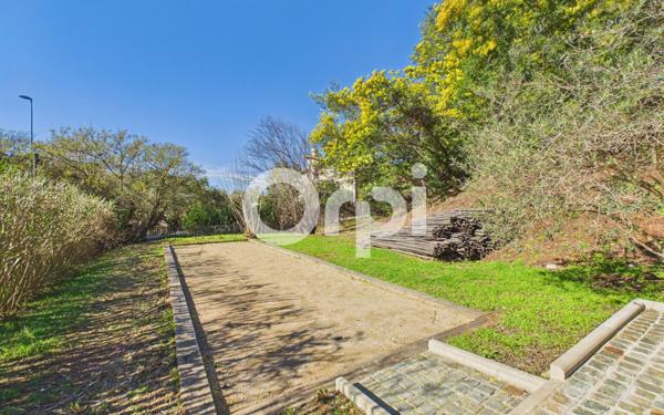 Maison à vendre    4 pièces • 147 m2 Mandelieu-la-Napoule