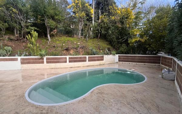 Maison à vendre    4 pièces • 147 m2 Mandelieu-la-Napoule