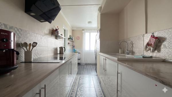 Appartement Corbeil Essonnes 5 pièce(s)