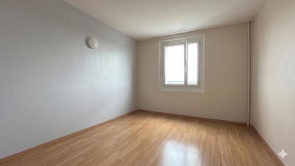 Appartement Corbeil Essonnes 5 pièce(s)