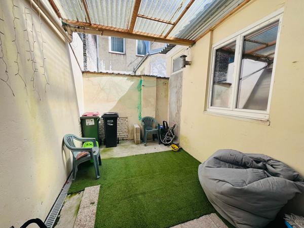 Maison à Calais, place crève-coeur de 123 m2, 4 chambres + bureau + cour