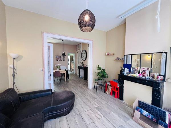 Maison à Calais, place crève-coeur de 123 m2, 4 chambres + bureau + cour