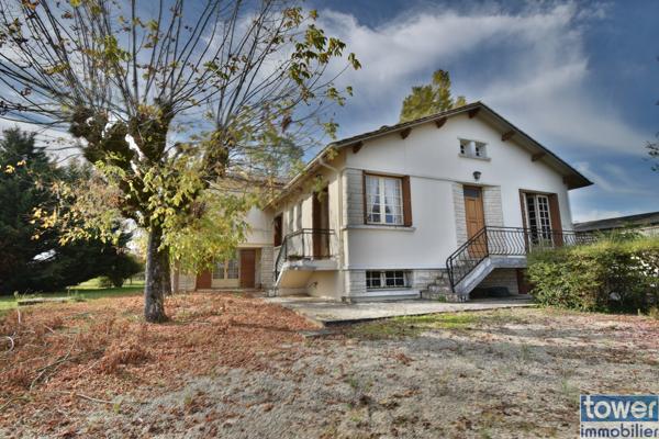 Proche Bergerac Maison de village de 176m2 sur terrain 2000m2
