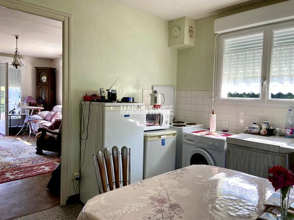Maison individuelle au calme avec vue dégagée, à 5 minutes de l'hyper centre, proche commerces, terrain de 1000m2