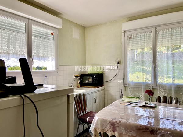 Maison individuelle au calme avec vue dégagée, à 5 minutes de l'hyper centre, proche commerces, terrain de 1000m2