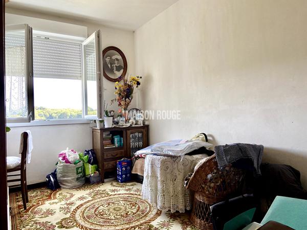 Maison individuelle au calme avec vue dégagée, à 5 minutes de l'hyper centre, proche commerces, terrain de 1000m2