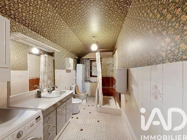 Maison à vendre 4 pièces 90,68 m² Peyre en Aubrac