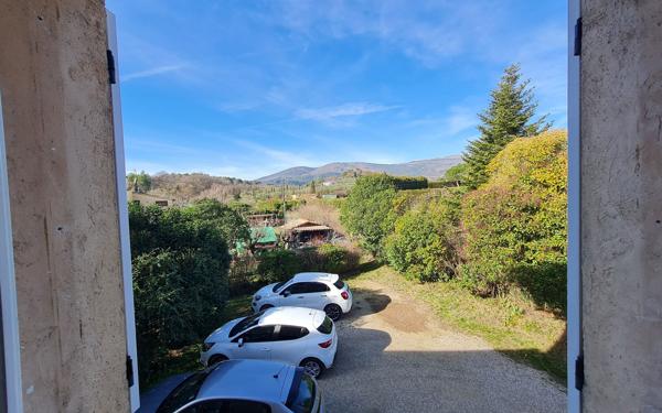 Appartement à louer    4 pièces • 119 m2 Châteauneuf-Grasse