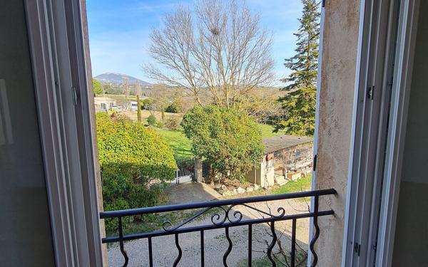 Appartement à louer    4 pièces • 119 m2 Châteauneuf-Grasse