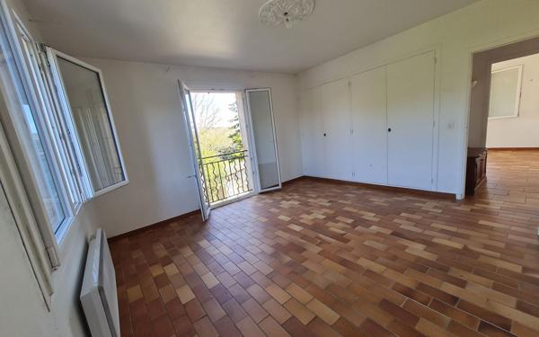 Appartement à louer    4 pièces • 119 m2 Châteauneuf-Grasse