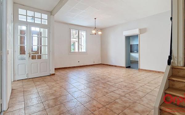 Maison à vendre    6 pièces •  Salses-le-Château