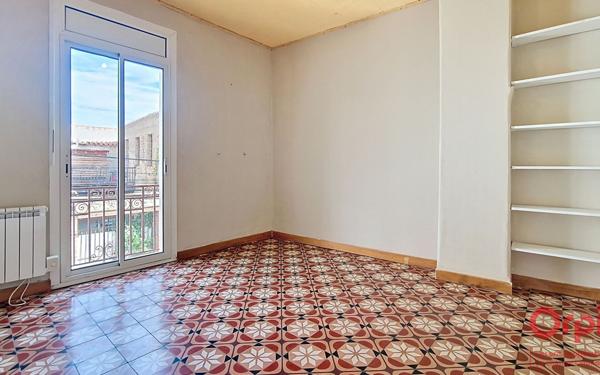 Maison à vendre    6 pièces •  Salses-le-Château