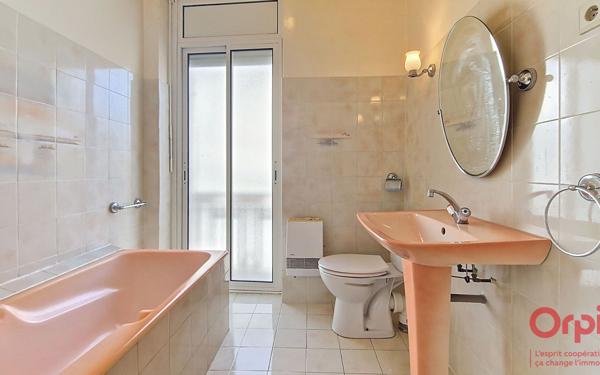 Maison à vendre    6 pièces •  Salses-le-Château