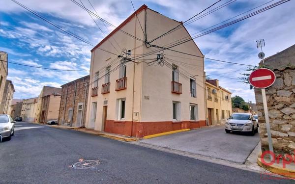 Maison à vendre    6 pièces •  Salses-le-Château