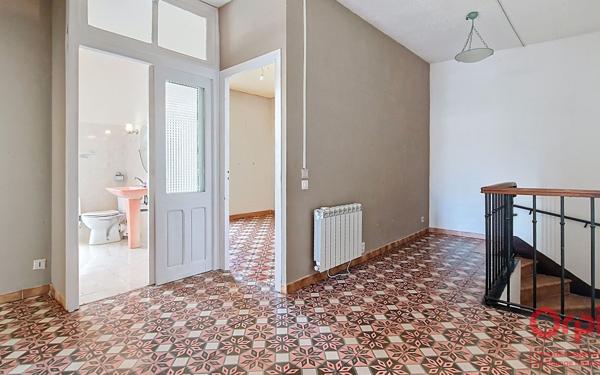 Maison à vendre    6 pièces •  Salses-le-Château