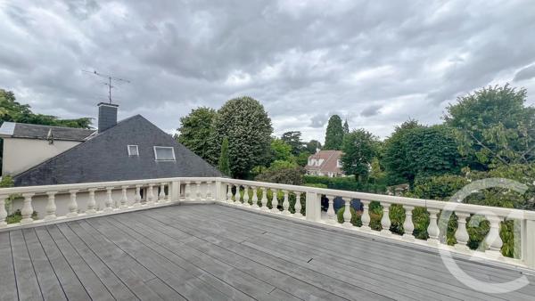 Maison à vendre  9 pièces - 270 m 2   LE PERREUX SUR MARNE  - 94