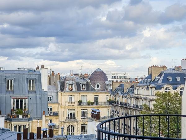 PARIS 17EME - MÉTRO WAGRAM - RUE AMPÈRE - DERNIER ÉTAGE TERRASSE - APPARTEMENT FAMILIAL Loyer 5 200 €/mois charges comprises **  - Référence  3193-NG